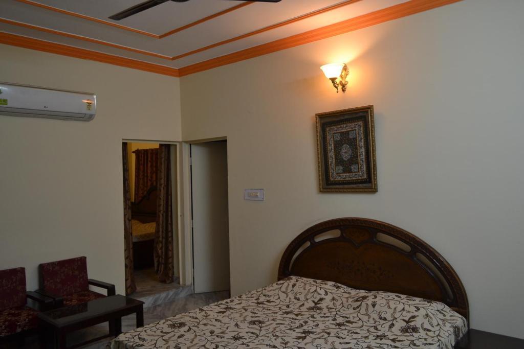 Sai Home Stay Bed & Breakfast- Near Tajmahal アーグラ エクステリア 写真