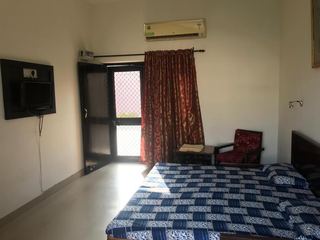 Sai Home Stay Bed & Breakfast- Near Tajmahal アーグラ エクステリア 写真