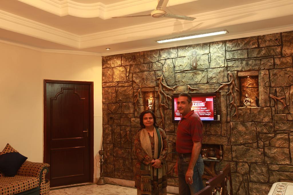 Sai Home Stay Bed & Breakfast- Near Tajmahal アーグラ エクステリア 写真