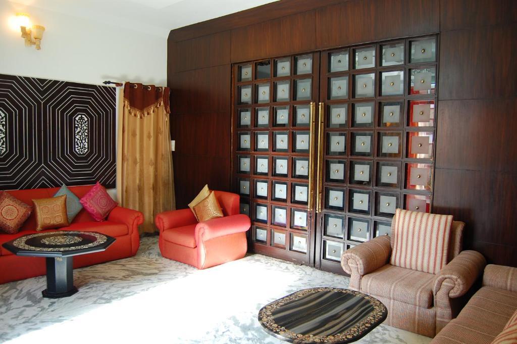 Sai Home Stay Bed & Breakfast- Near Tajmahal アーグラ エクステリア 写真