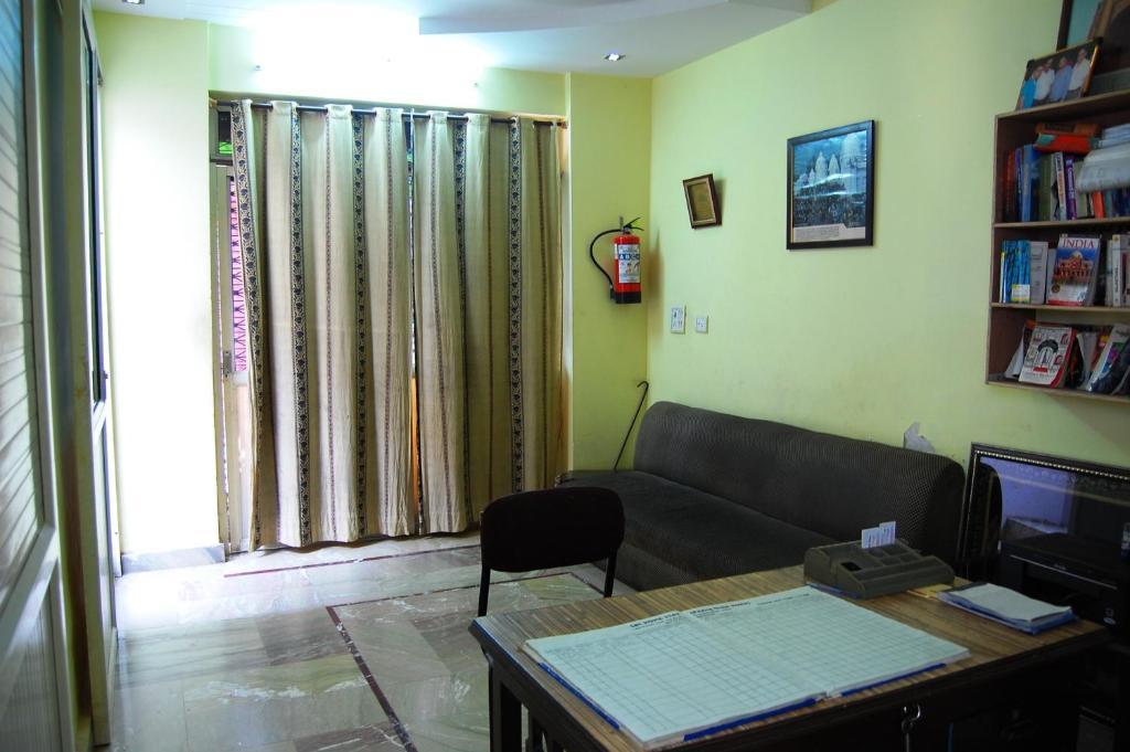 Sai Home Stay Bed & Breakfast- Near Tajmahal アーグラ エクステリア 写真