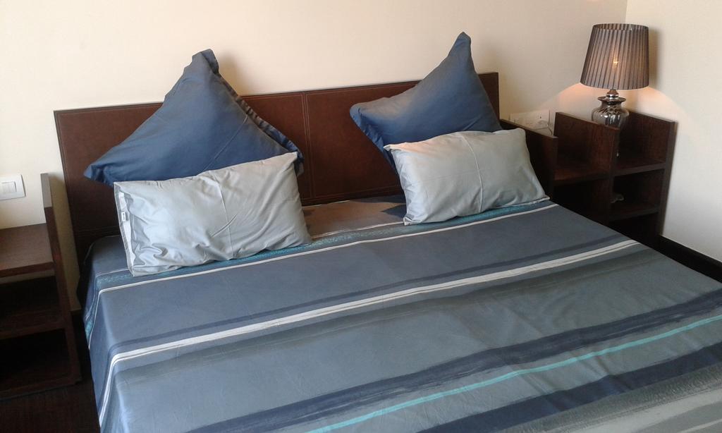Sai Home Stay Bed & Breakfast- Near Tajmahal アーグラ エクステリア 写真